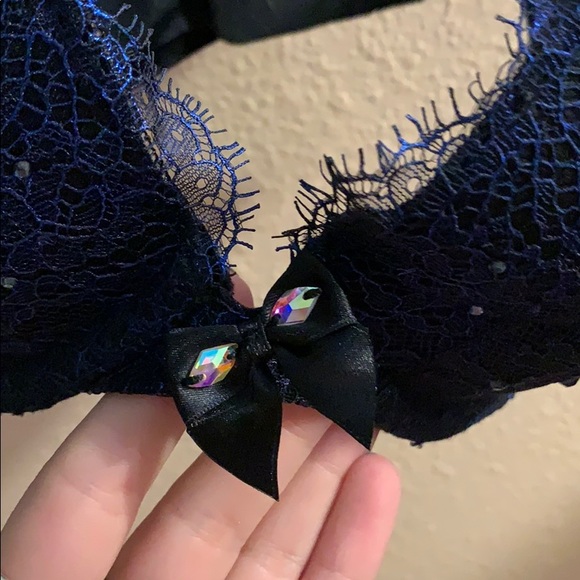 Brand New Victoria’s Secret Blue Sparkly Bra - Picture 3 of 8